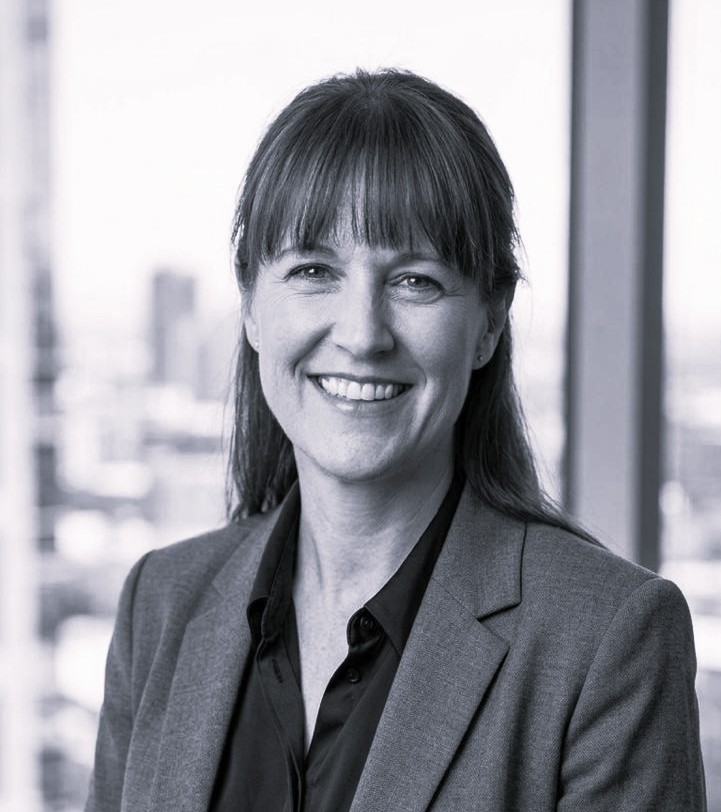 Nina van der Walt, Invoicing and Financial Administration